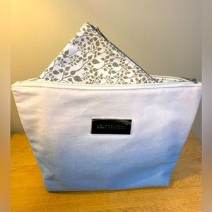 Holt Renfrew cosmetics bag with insert. Never used.